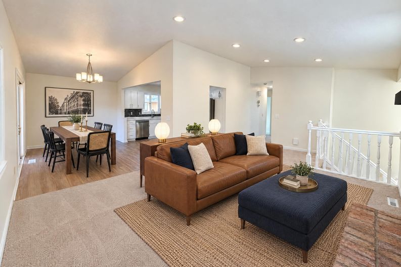 Photo 5 of 34 of 1645 Ranier Cir, Plymouth, MN