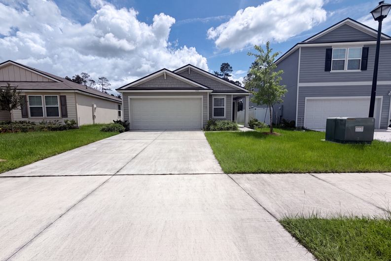 Photo 15 of 18 of 3166 Rustic Deer Way, Green Cove Springs, FL