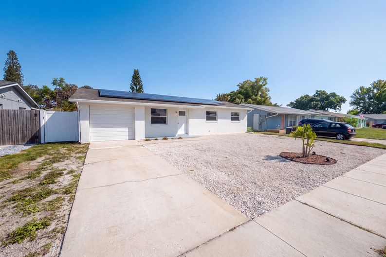 Photo 22 of 27 of 8283 86th Ave, Seminole, FL