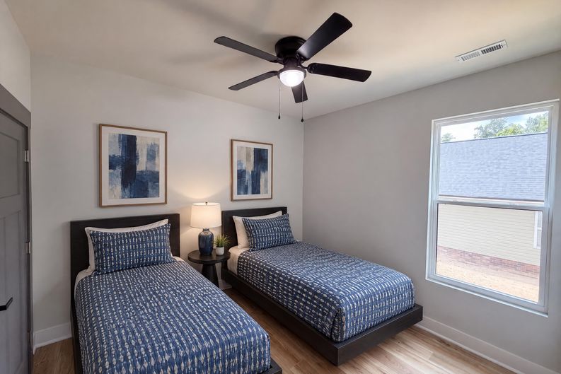 Photo 10 of 20 of 490 E 22nd St, Kannapolis, NC