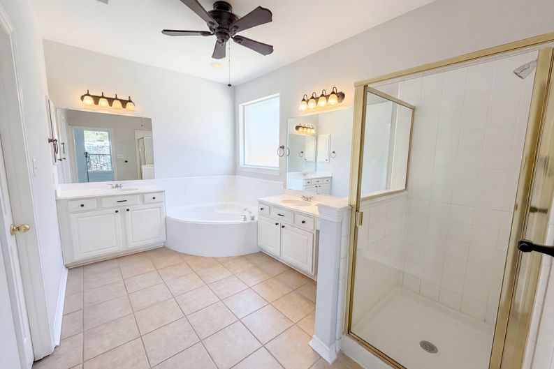 Photo 21 of 34 of 1412 Spring Ridge Ln, Flower Mound, TX