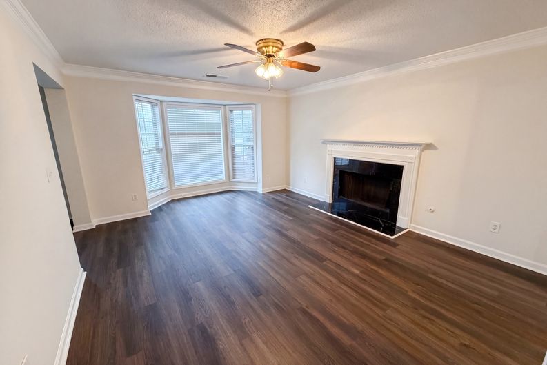 Photo 12 of 34 of 215 Twin Brook Way, Lawrenceville, GA