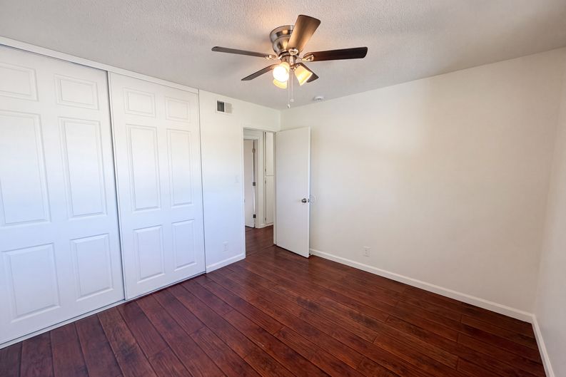 Photo 16 of 39 of 4948 Dewey Dr, Fair Oaks, CA