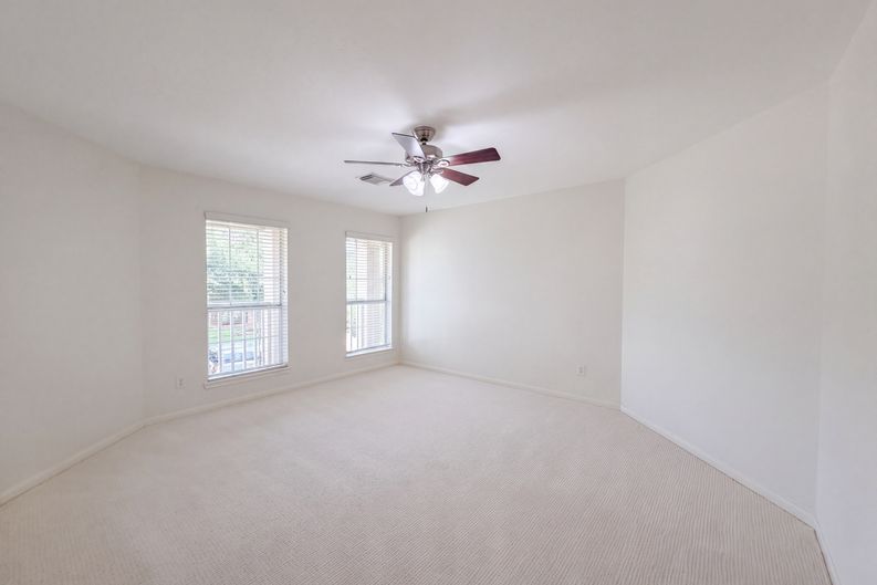 Photo 20 of 38 of 11314 Sailwing Creek Ct, Pearland, TX