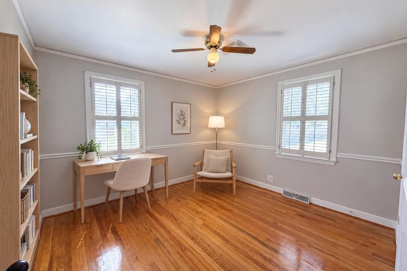 Photo 11 of 20 of 3006 Hilldale Rd, West Columbia, SC