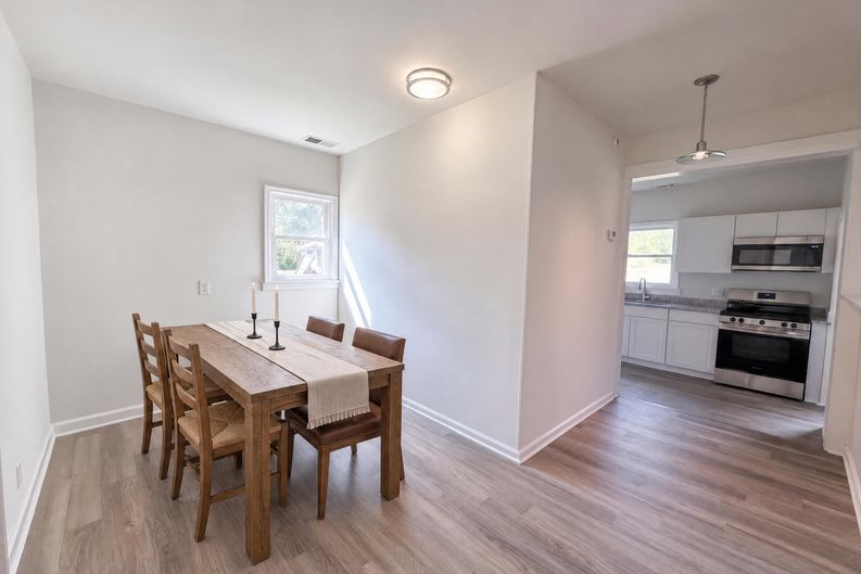 Photo 6 of 13 of 2545 W Mount Vernon Rd, Bethpage, TN