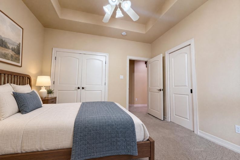 Photo 12 of 26 of 20646 Wahl Ln, San Antonio, TX