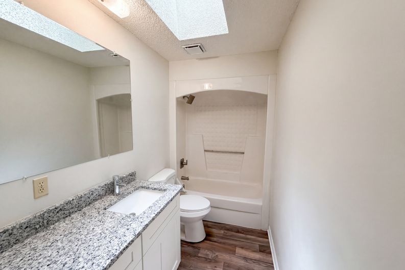 Photo 15 of 18 of 2505 Velma Ter, Leesburg, FL