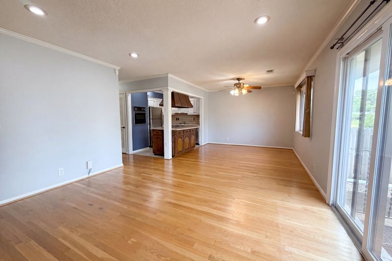 Photo 8 of 18 of 1014 Heritage Dr, Madison, TN