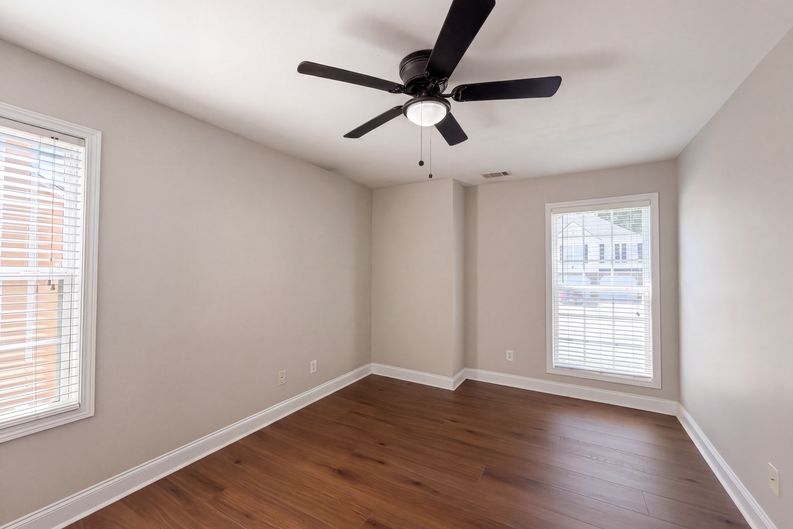 Photo 18 of 32 of 4468 Karron Dr, Powder Springs, GA