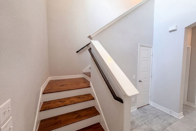 Photo 3 of 24 of 3513 Nuhn Way, New Braunfels, TX