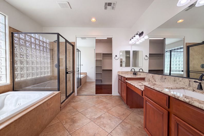 Photo 12 of 27 of 11 W Canyon Way, Chandler, AZ