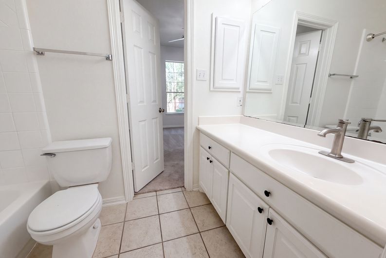 Photo 23 of 40 of 25719 Shady Spruce Ln, Katy, TX