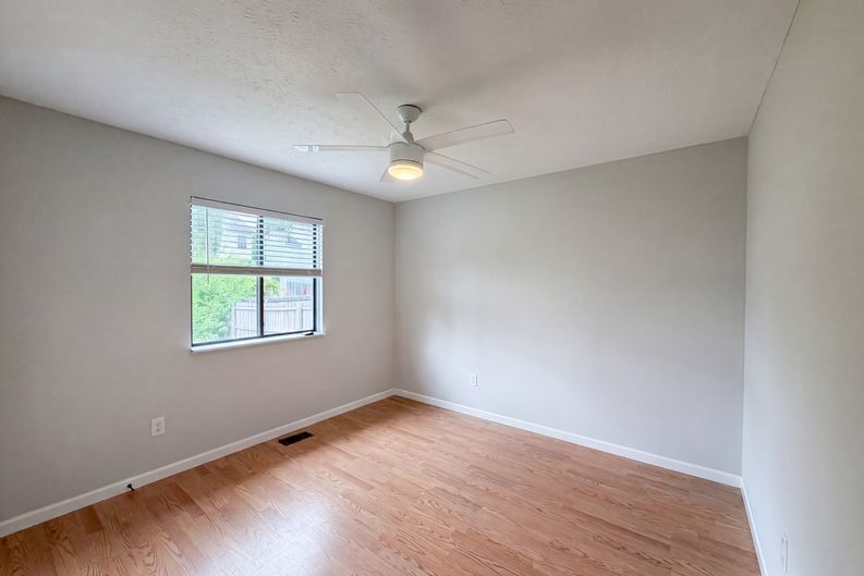 Photo 11 of 28 of 195 Brackbill Ct, Pickerington, OH