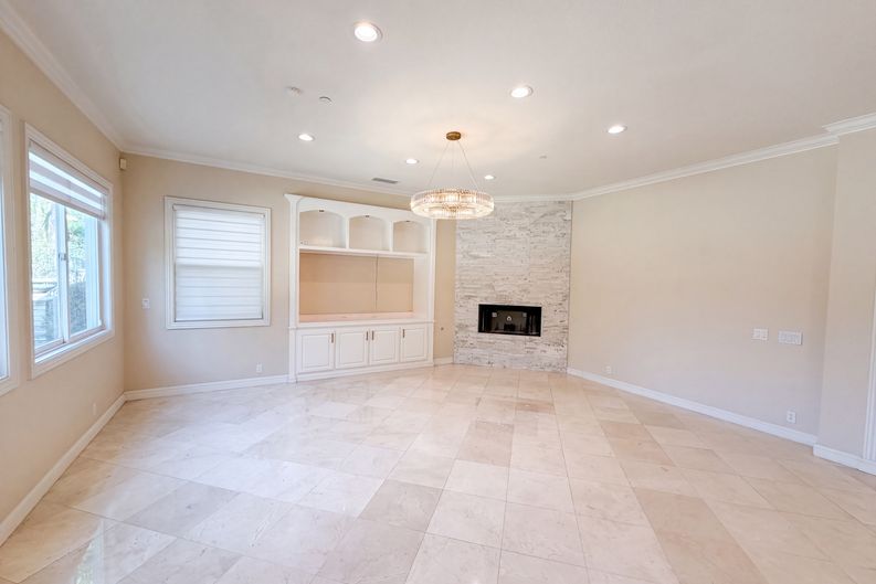 Photo 3 of 31 of 17109 Santa Cruz Ct, Yorba Linda, CA