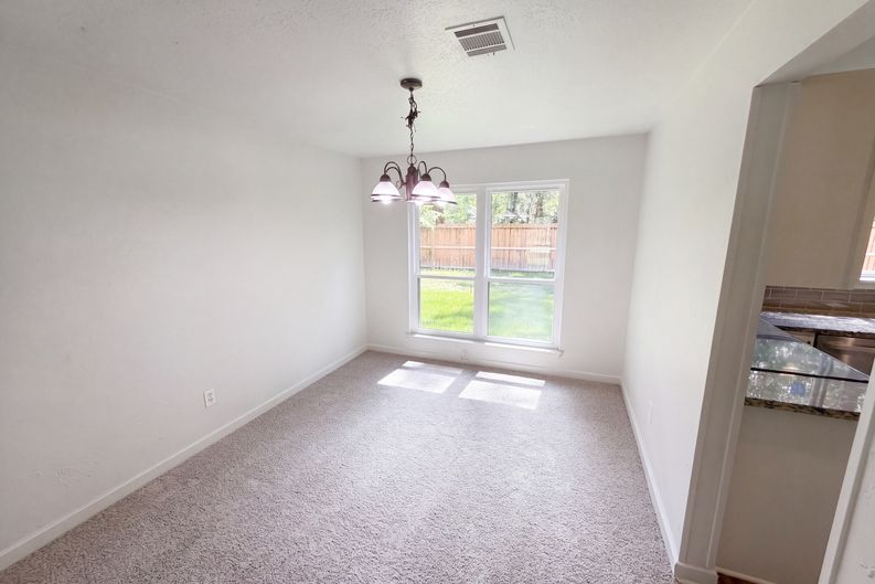 Photo 11 of 30 of 3706 Ember Spring Dr, Kingwood, TX