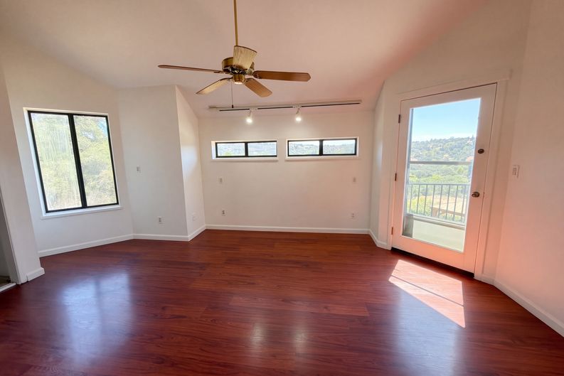Photo 4 of 35 of 8384 Woodman Ln, Newcastle, CA