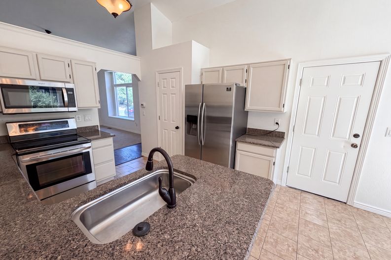 Photo 8 of 34 of 4408 Ashcroft Ave, Castle Rock, CO