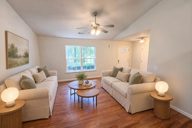 Photo 3 of 18 of 102 Hayworth Ave, Clinton, SC