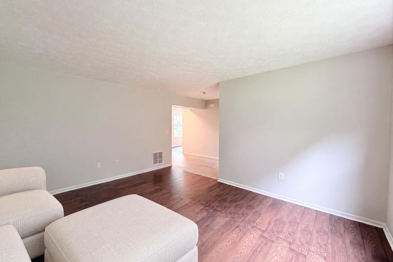 Photo 17 of 25 of 4213 Mallard Dr, Batavia, OH