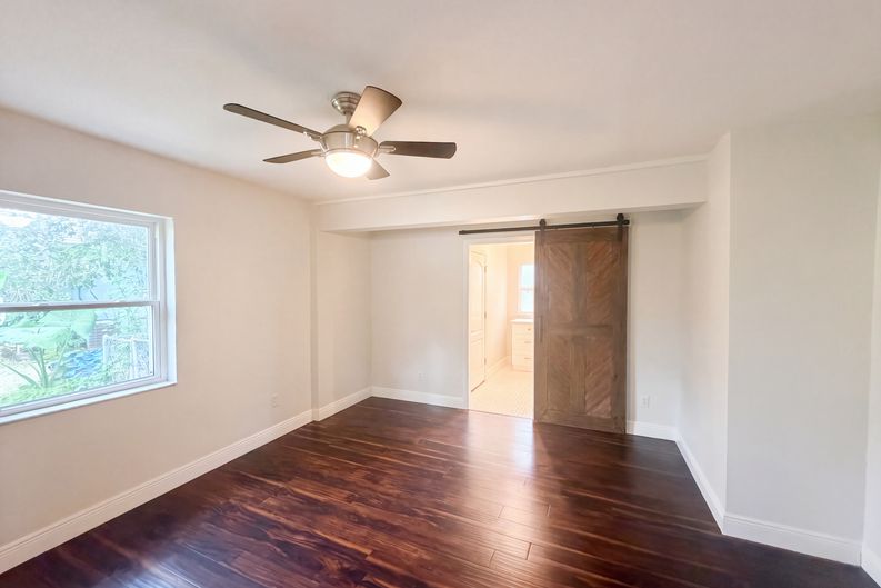 Photo 14 of 21 of 10806 W Elbow Dr, Tampa, FL