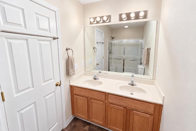 Photo 11 of 24 of 11350 Stone Trail Rd, Charlotte, NC