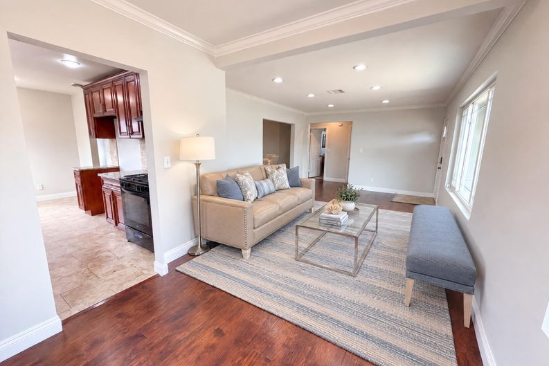 Photo 6 of 18 of 16515 Rosemary Dr, Fontana, CA