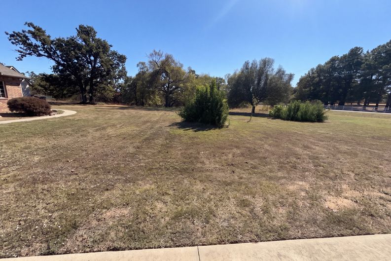 Photo 35 of 42 of 4120 S Choctaw Rd, Choctaw, OK