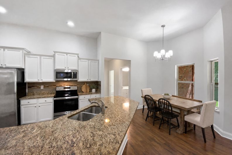Photo 17 of 29 of 1037 Yorkshire Dr, Griffin, GA