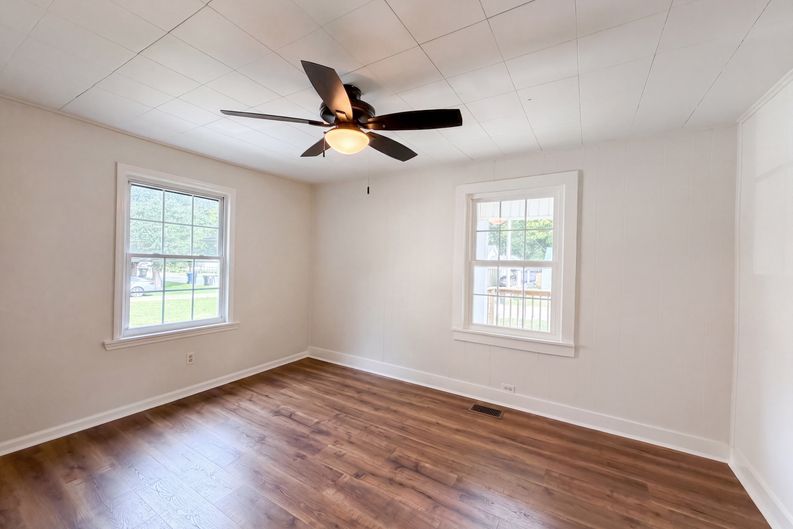 Photo 4 of 15 of 144 Morningside Ln, Columbia, TN