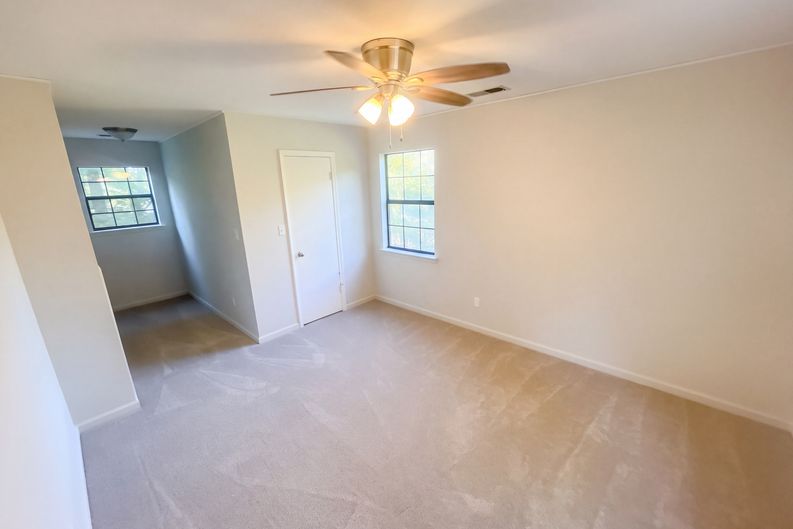 Photo 13 of 30 of 8857 Lakeridge Ter, Pinson, AL