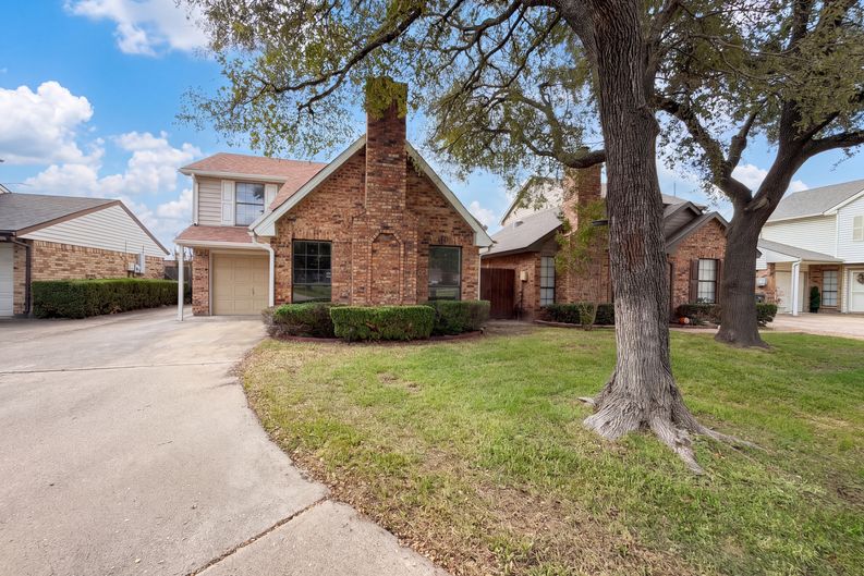 Photo 46 of 53 of 3326 Briaroaks Dr, Garland, TX