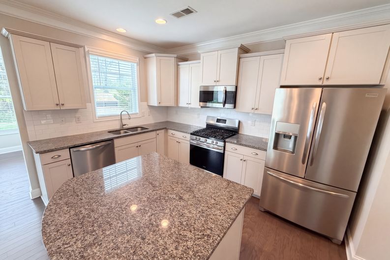 Photo 3 of 32 of 8014 Alford Rd, Indian Land, SC