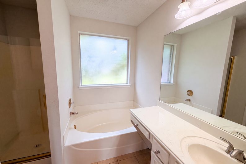 Photo 9 of 16 of 405 Kathy Ln, Wylie, TX
