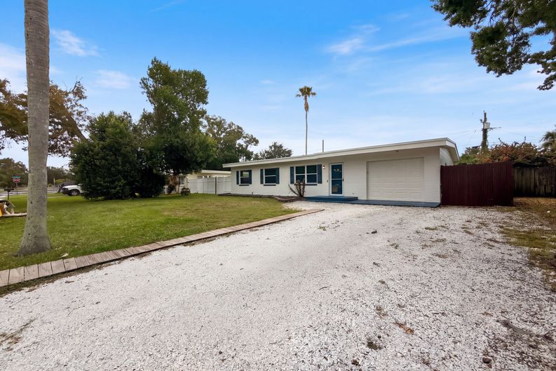 Photo 22 of 24 of 1371 Jeffords St, Clearwater, FL