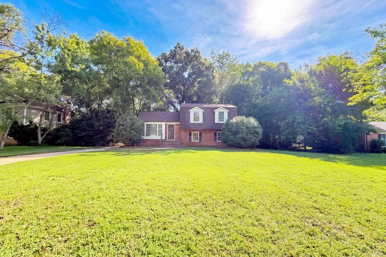 Photo 6 of 20 of 2717 O Hara Dr, Charlotte, NC