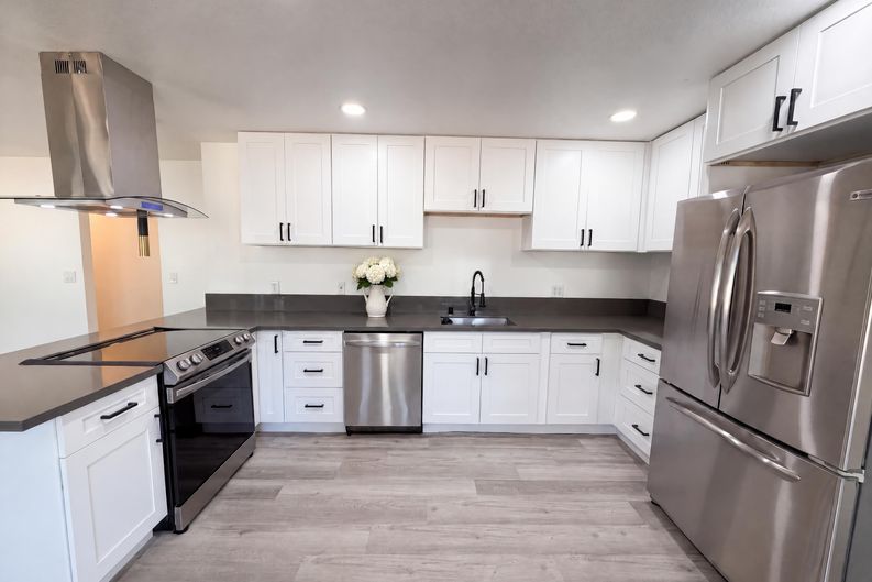 Photo 9 of 26 of 8266 Streng Ave, Citrus Heights, CA