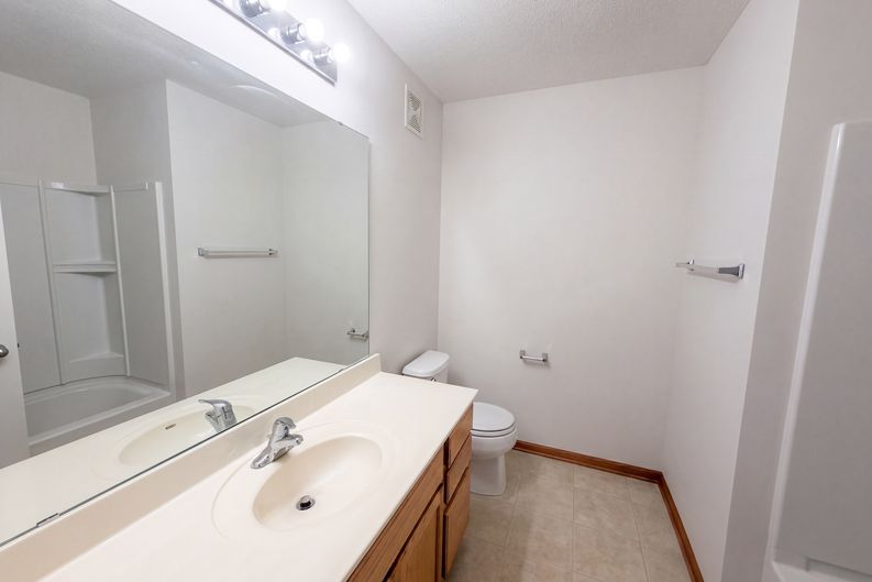 Photo 19 of 25 of 7231 Jewel Ln N, Maple Grove, MN