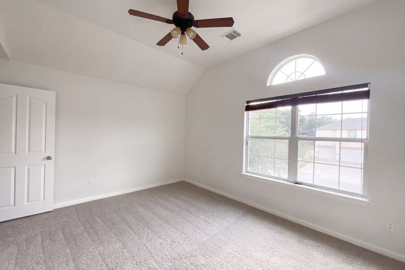 Photo 36 of 68 of 1014 Bretton Woods Dr, Cedar Park, TX