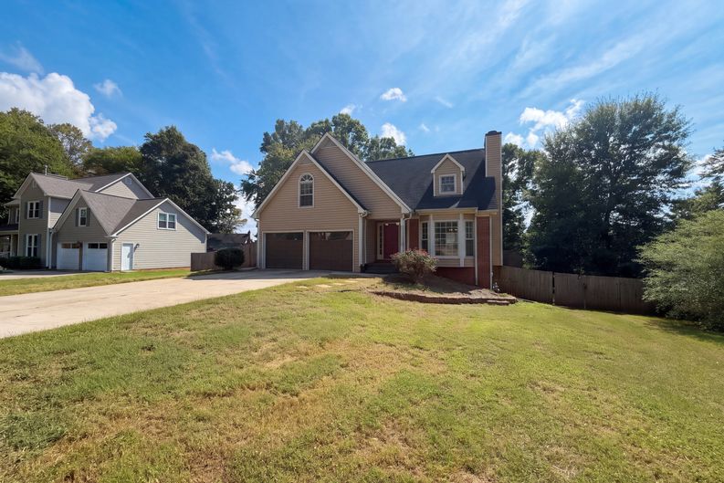 Photo 24 of 31 of 3795 Churchill Dr, Marietta, GA