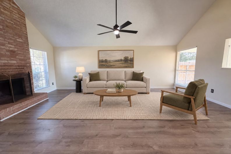 Photo 6 of 32 of 4519 Spinks Creek Ln, Spring, TX