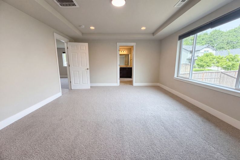 Photo 4 of 19 of 2602 S 11th Ct, Ridgefield, WA
