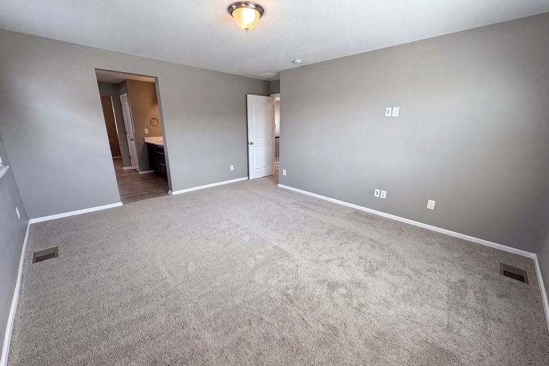 Photo 17 of 39 of 2450 Garganey Dr, Castle Rock, CO