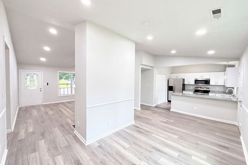 Photo 6 of 18 of 8822 Hunter Green Ln, Charlotte, NC
