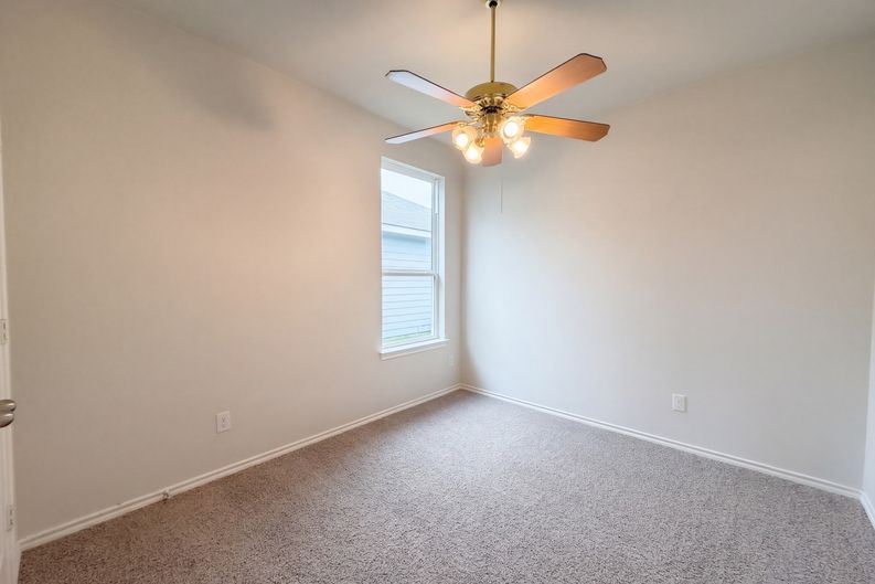 Photo 10 of 21 of 2825 Journey Ln, Crandall, TX