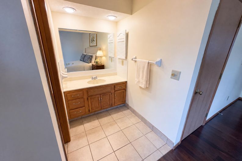 Photo 19 of 32 of 5357 Carina Ct, Hilliard, OH