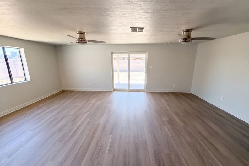 Photo 3 of 30 of 5921 W Cypress St, Phoenix, AZ