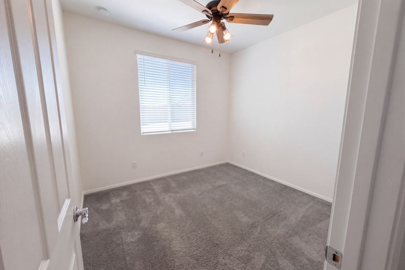 Photo 17 of 29 of 5644 N 199th Ave, Litchfield Park, AZ