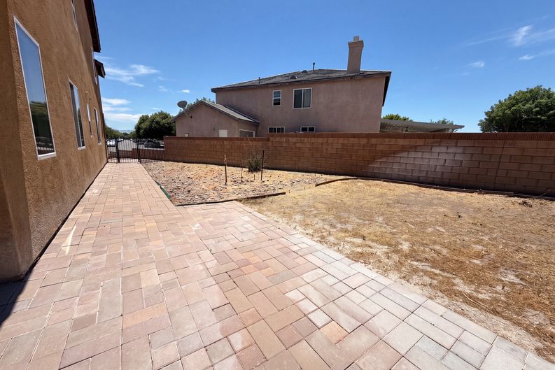 Photo 26 of 28 of 3147 W Lingard St, Lancaster, CA