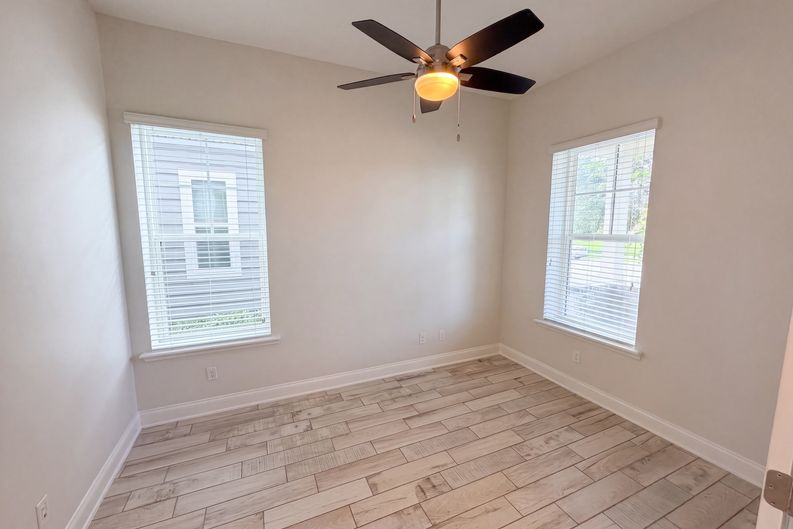 Photo 14 of 32 of 7797 Laureate Blvd, Orlando, FL